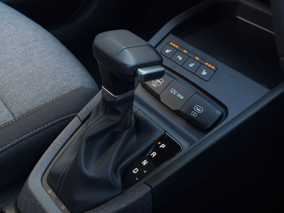 2026 Kia Stonic - image 17