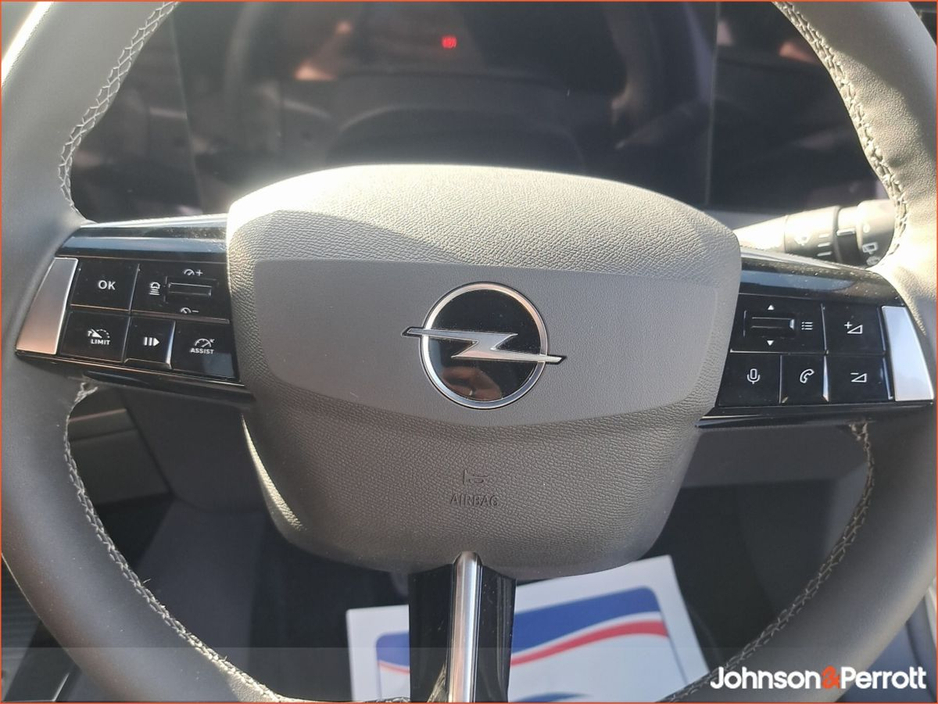 2025 Opel Astra Elegance 1.2 130hp 6-speed manual MY25 €33,900