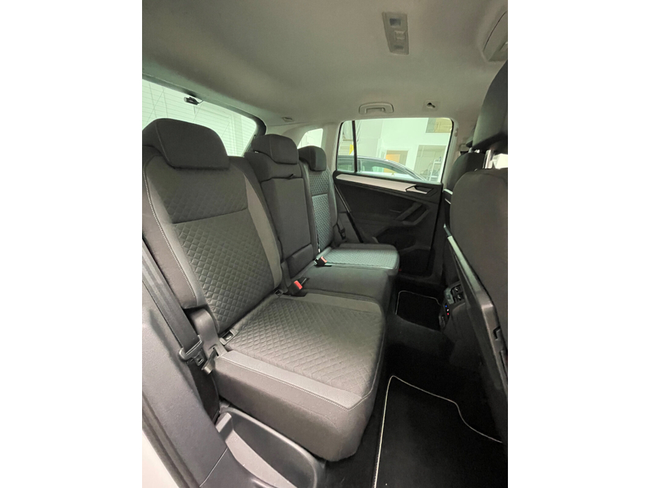 2020 Volkswagen Tiguan - image 16