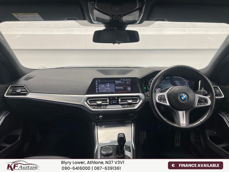 2022 BMW 3 Series - image 20