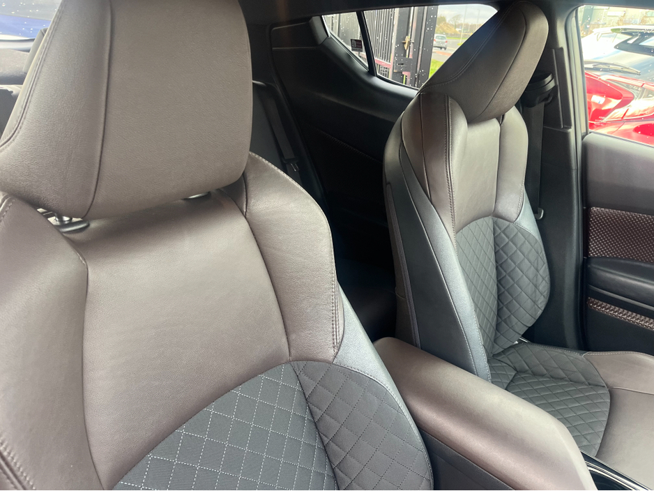 2018 Toyota C-HR 1.8 HYBRID AUTO LOW KM HIGH SPEC €18,750