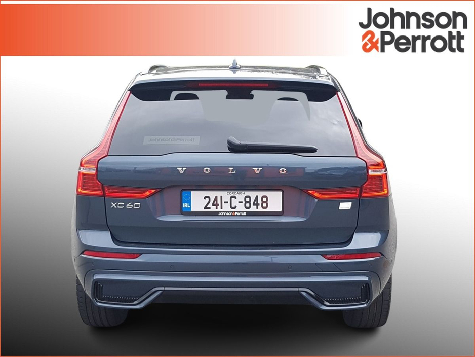 2024 Volvo XC60 - image 6