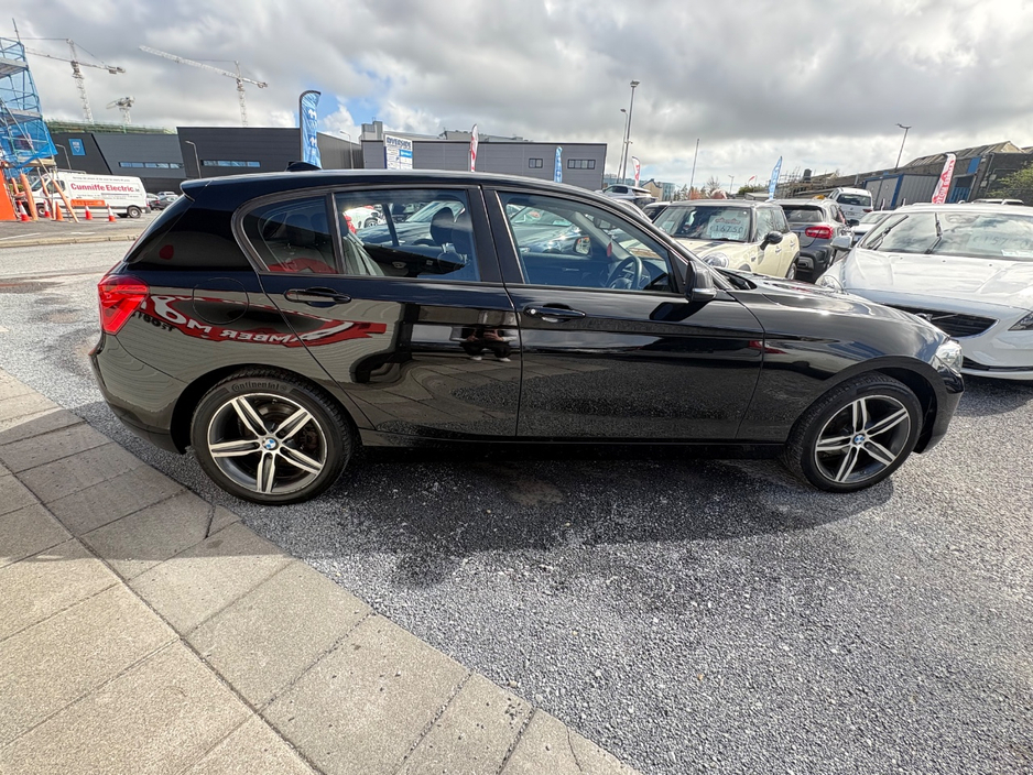 2016 BMW 1 Series - image 11
