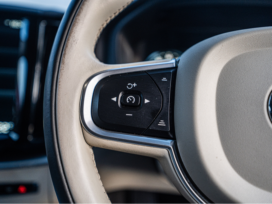 2017 Volvo XC60 172 Volvo XC60 4WD Auto/High spec/1yr warranty €26,888