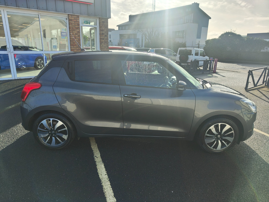 2020 Suzuki Swift - image 9