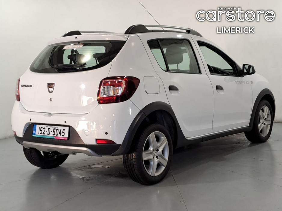 2015 Dacia Sandero Stepway TCe 90 S&S SIGNATURE €10,380