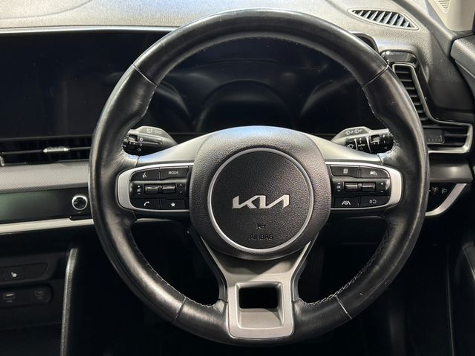 2023 Kia Sportage - image 12