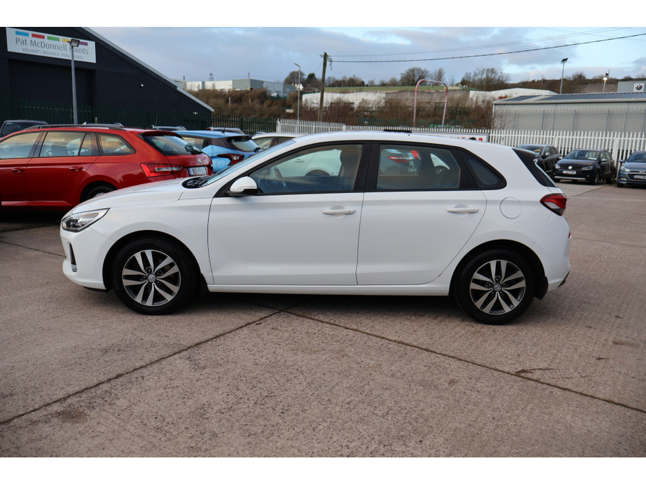2017 Hyundai i30 DELUXE  Low Mileage €12,495