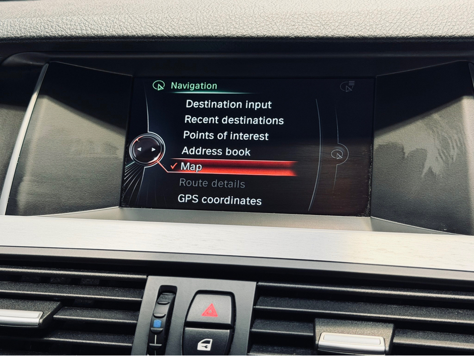 2016 BMW 5 Series - image 19