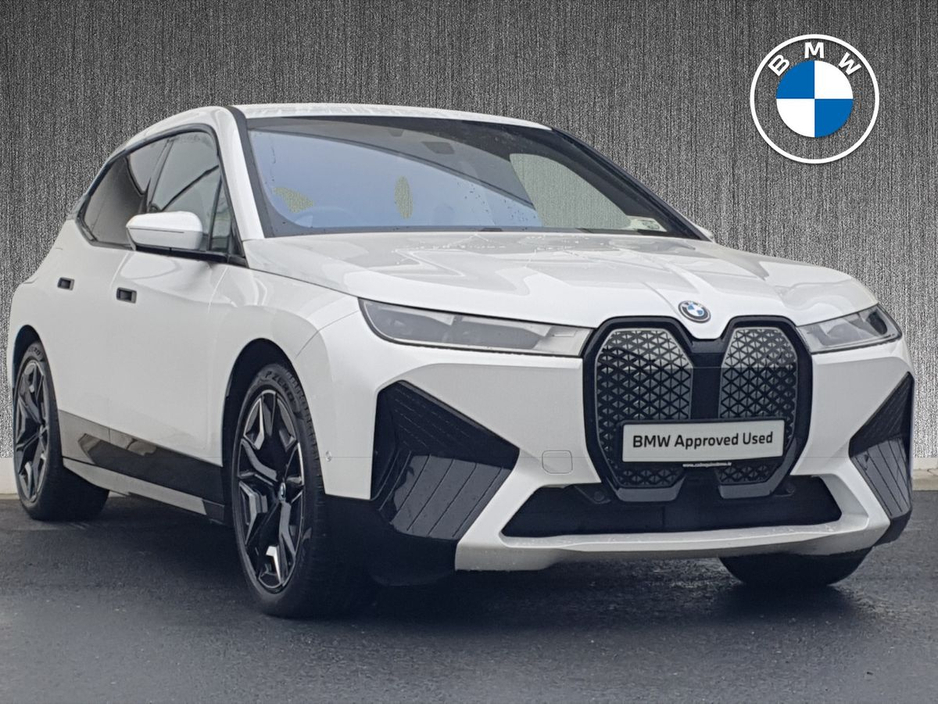 2023 BMW iX xDrive50 M Sport €69,995