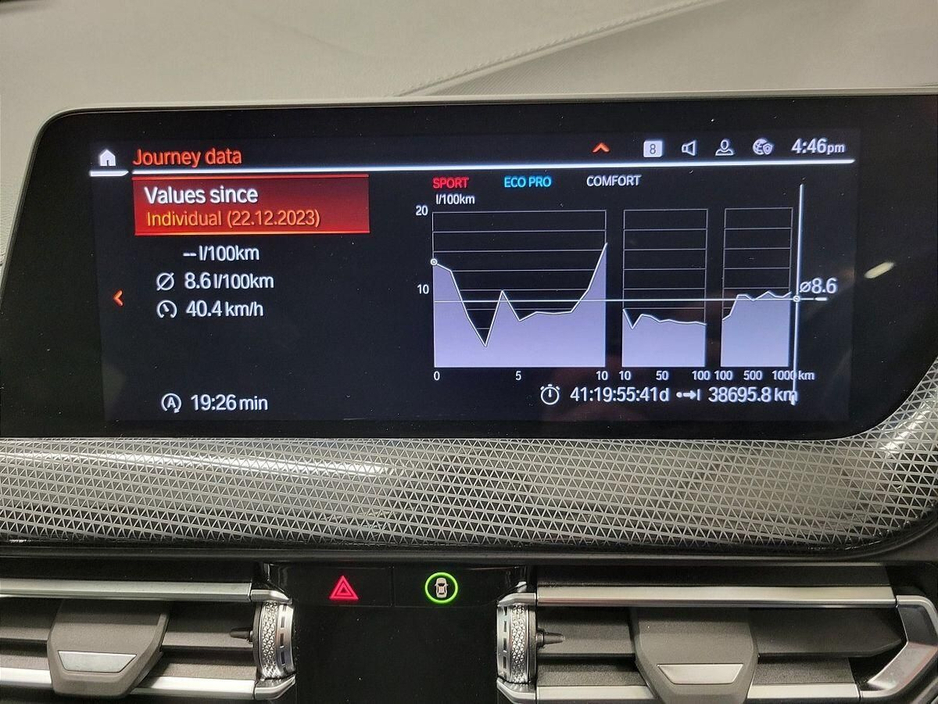 2024 BMW 1 Series - image 8