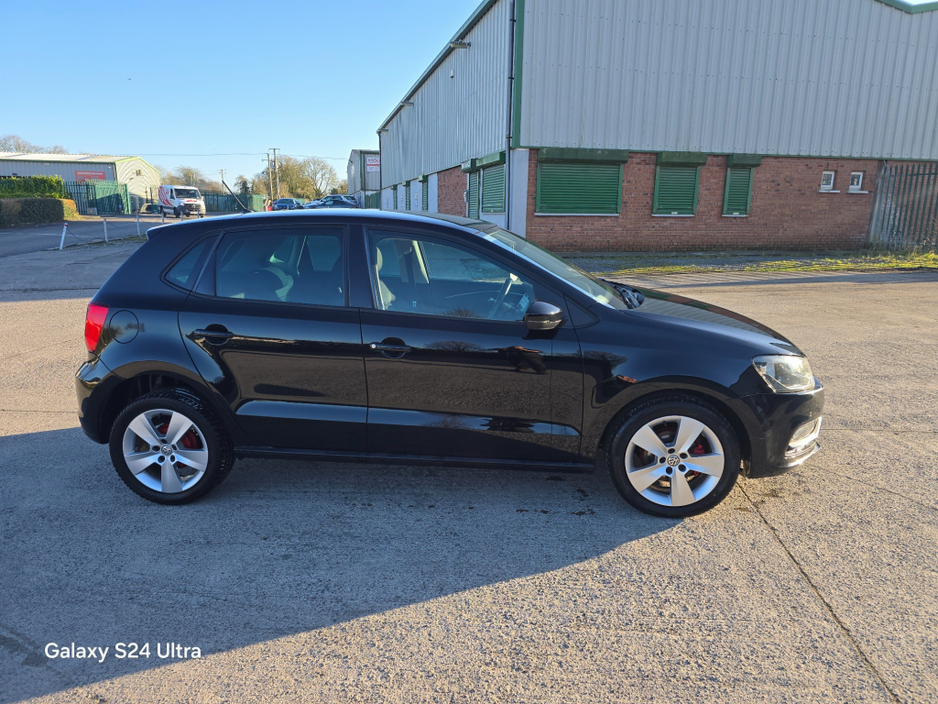 2015 Volkswagen Polo - image 11