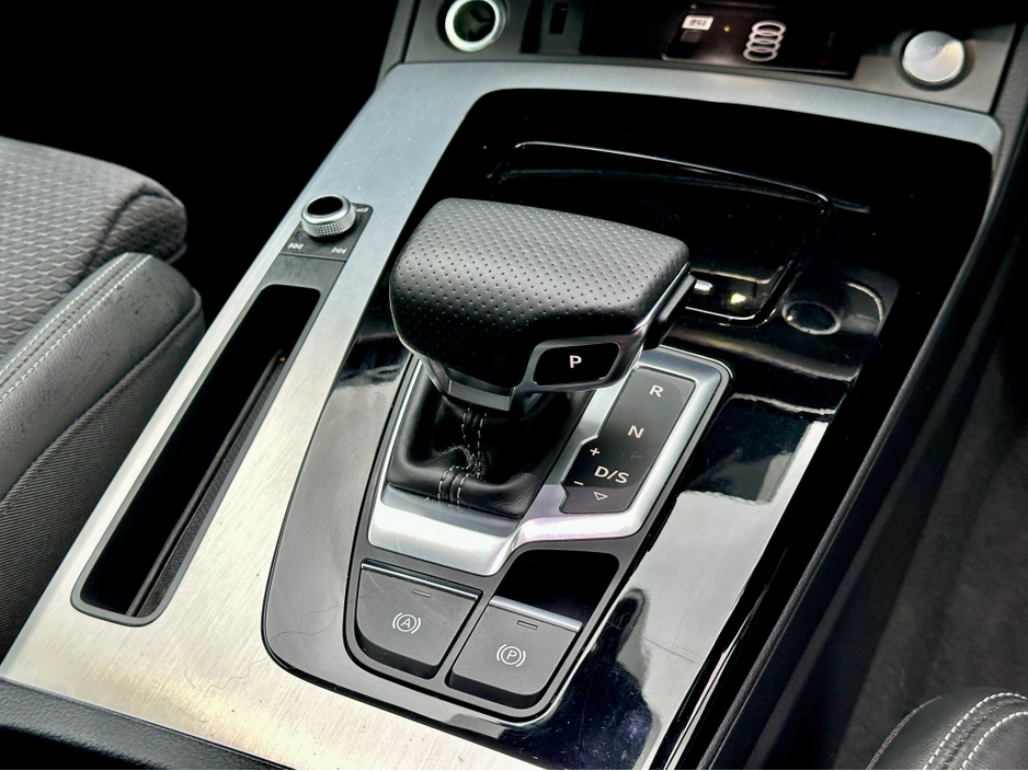 2023 Audi Q5 ++LOW KM++ TFSIe 50 QUATTRO  S LINE €49,950