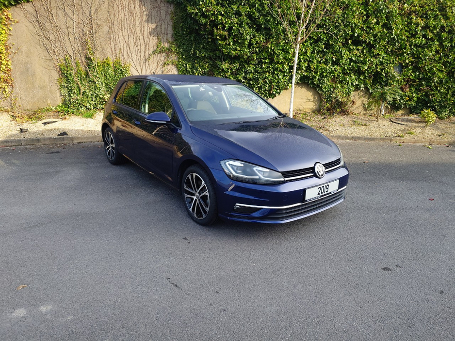 2019 Volkswagen Golf - image 3