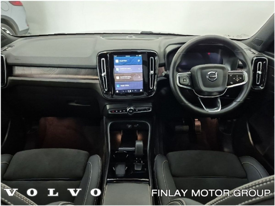 2023 Volvo XC40 BEV 231hp Ultimate 69kw Pan Roof , Heated Steering Wheel & Seats €36,950