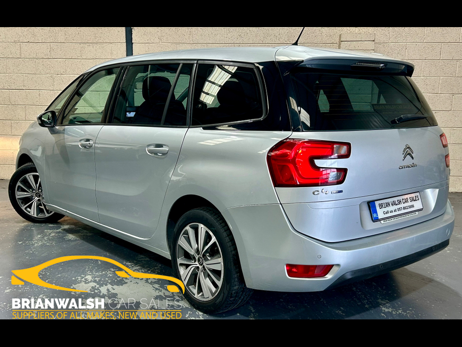 2016 Citroen Grand C4 Picasso - image 2