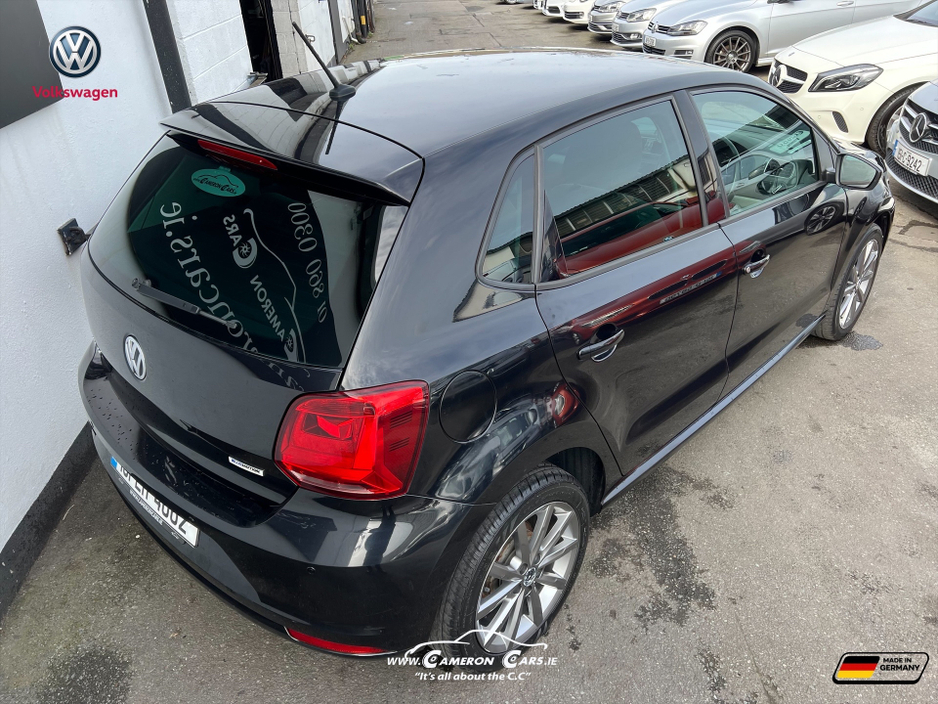 2015 Volkswagen Polo - image 25