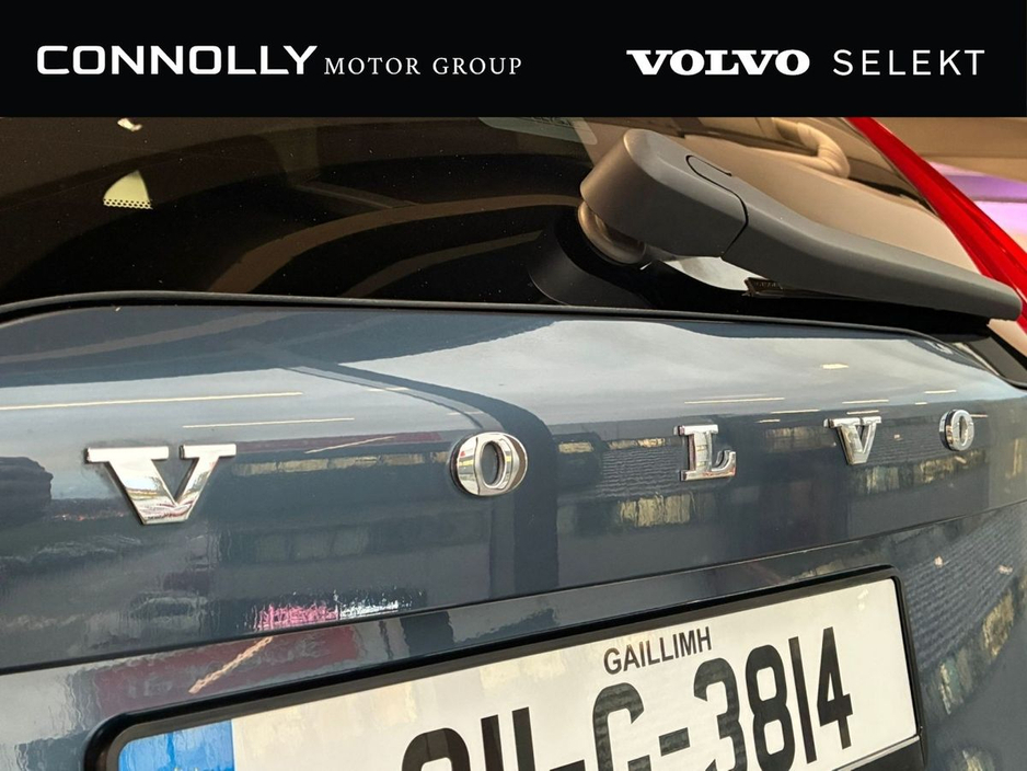 2021 Volvo XC90 T8 R-Design PHEV €605pm €52,995