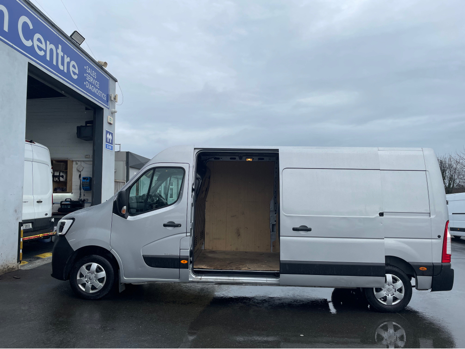 2023 Renault Master 2023 RENAULT MASTER BUSINESS PLUS