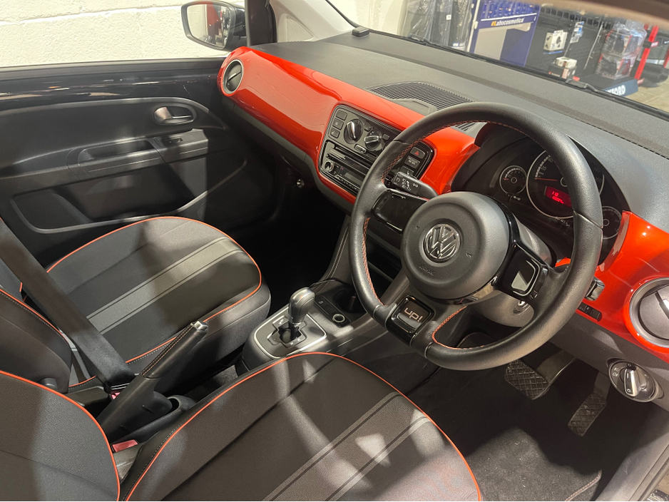 2014 Volkswagen up! DBA-AACHY 5DR €7,490