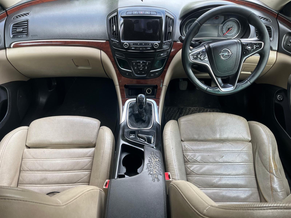 2014 Opel Insignia 2.0CDTI 163PS S/S Country Tourer €3,990