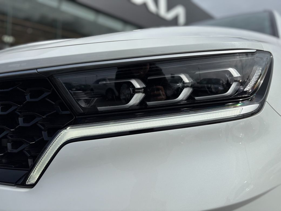 2021 Kia Sorento - image 7