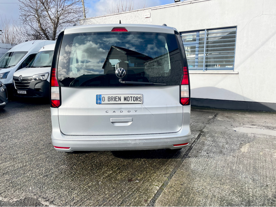 2023 Volkswagen Caddy Maxi Life LIFE 2.0TDI 122BHP A7F 5DR DSG AUTO 7 SEAT €36,950