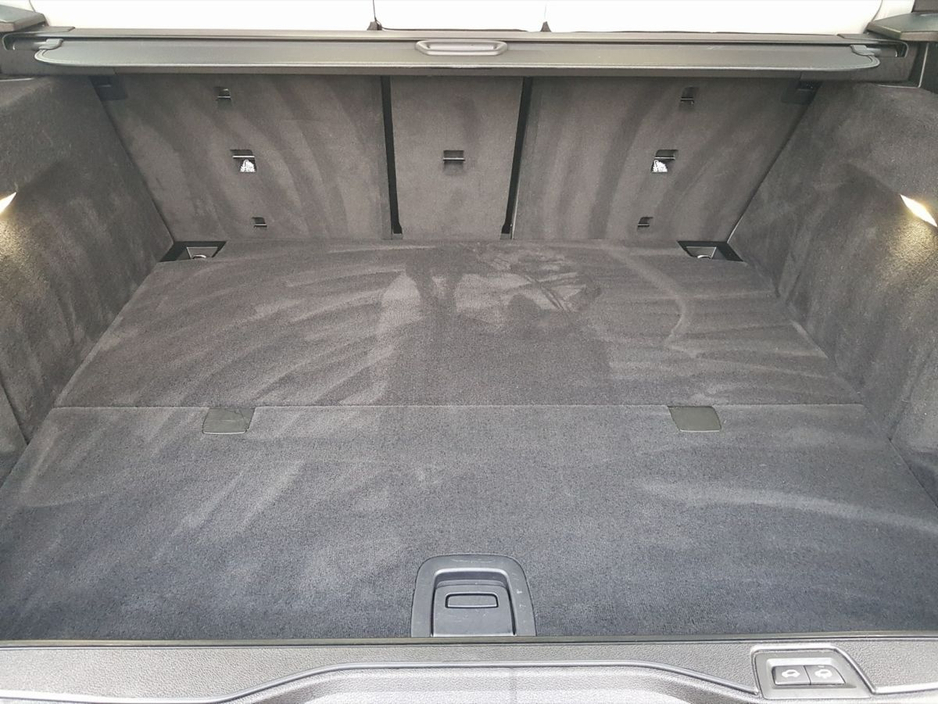 2025 BMW X5 - image 11