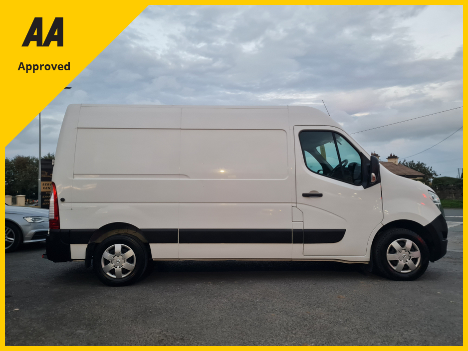 2020 Nissan NV400 - image 5