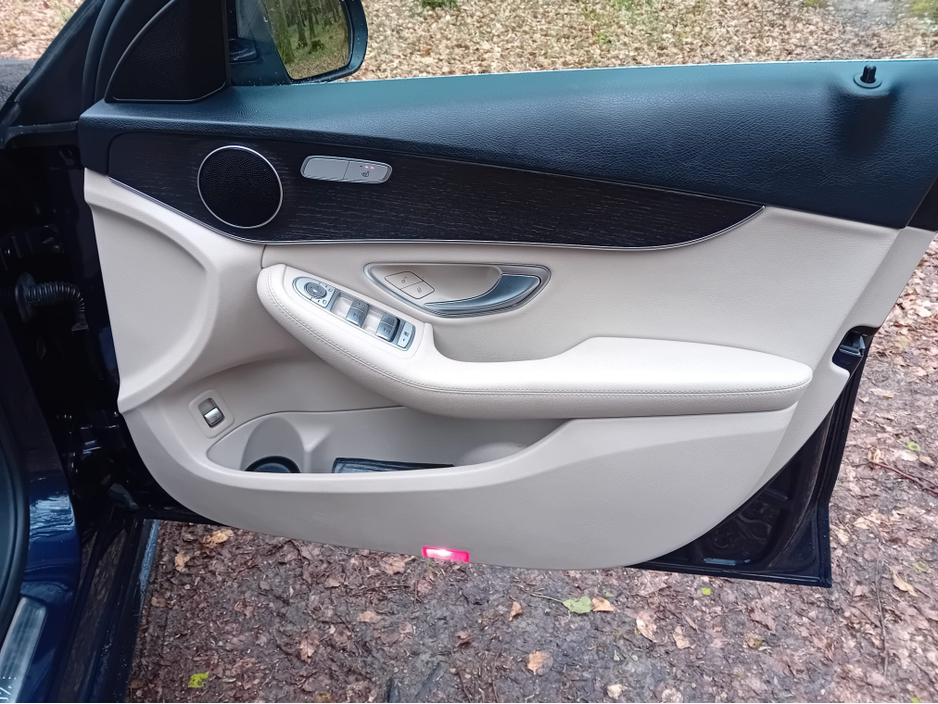 2019 Mercedes-Benz C Class - image 15