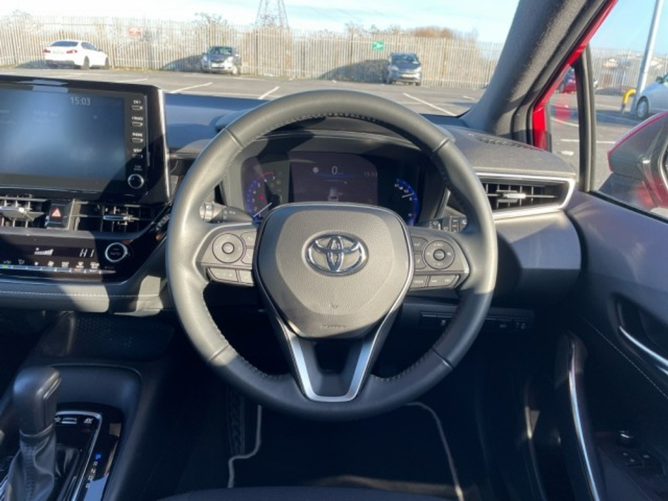 2023 Toyota Corolla Estate Tourer - Luna Edition - 1.8 Hybrid - Automatic - Tax EUR 180 - 1 Owner From New // Remote Central Locking // Front Electric Windows // Rear Electric Windows // Electric Mirrors // Heated Mirror €27,899