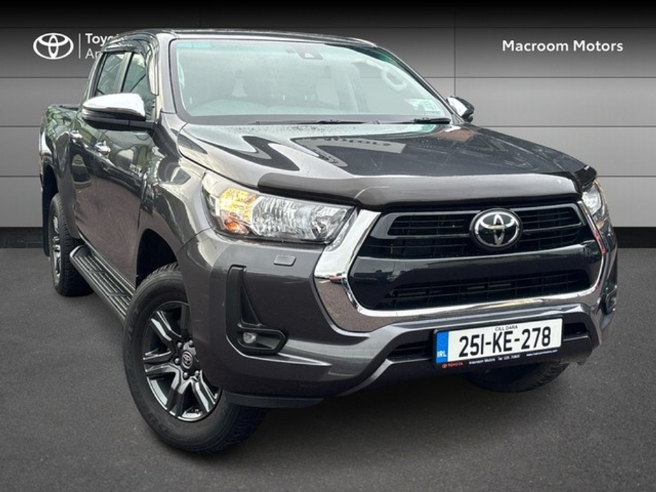 2025 Toyota Hilux FRESH SELECTION OF TRADE-INS HILUX 2.4 SR5 D/CAB AUTO €48,000