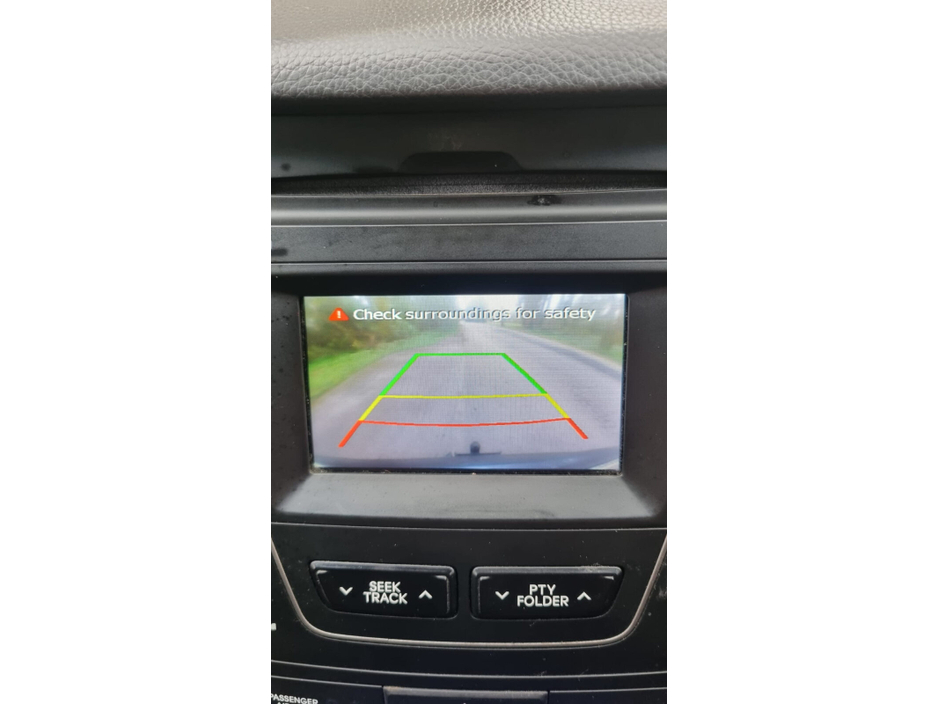 2015 Hyundai Santa Fe - image 13