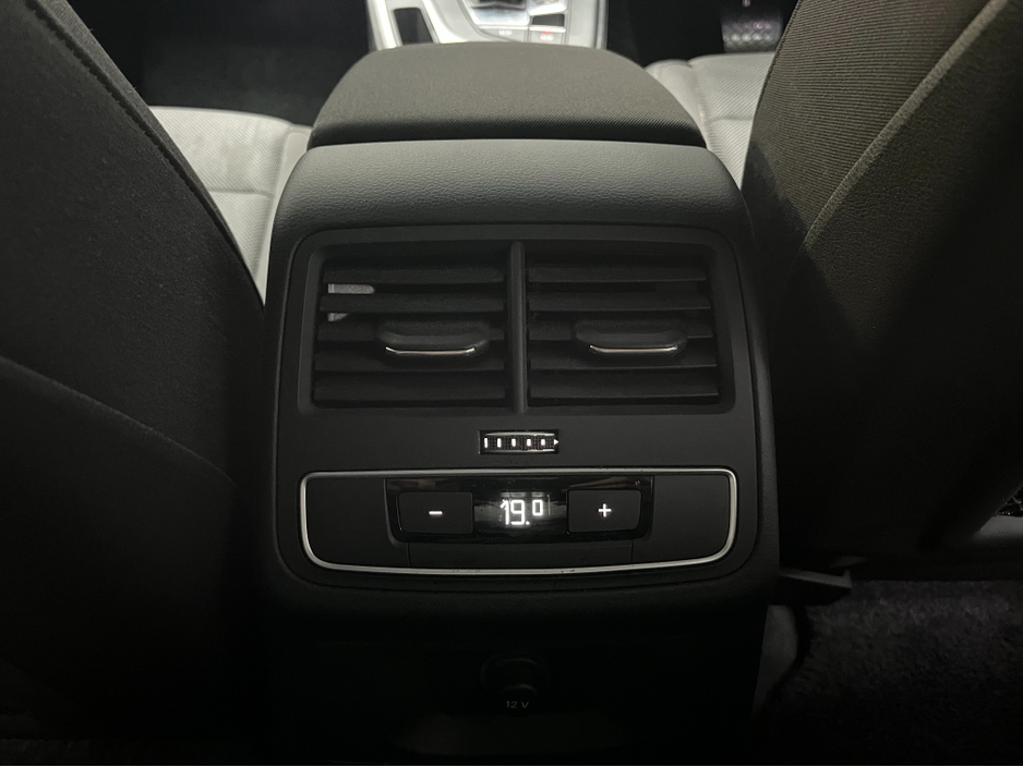 2021 Audi A4 €31950 2021 AUDI A4 35TDI ADVANCE 2.0 AUTOMATIC / CRUISE CONTROL / 360° PARKING CAMERA / HEATED SEATS / PADDLE SHIFTERS €31,950