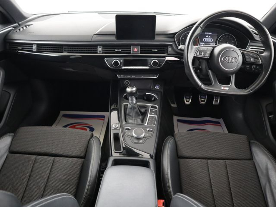 2017 Audi A4 - image 13