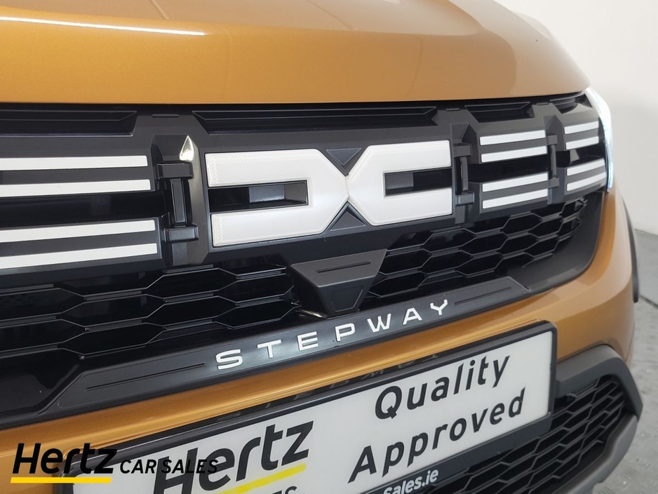 2023 Dacia Sandero Stepway - image 9