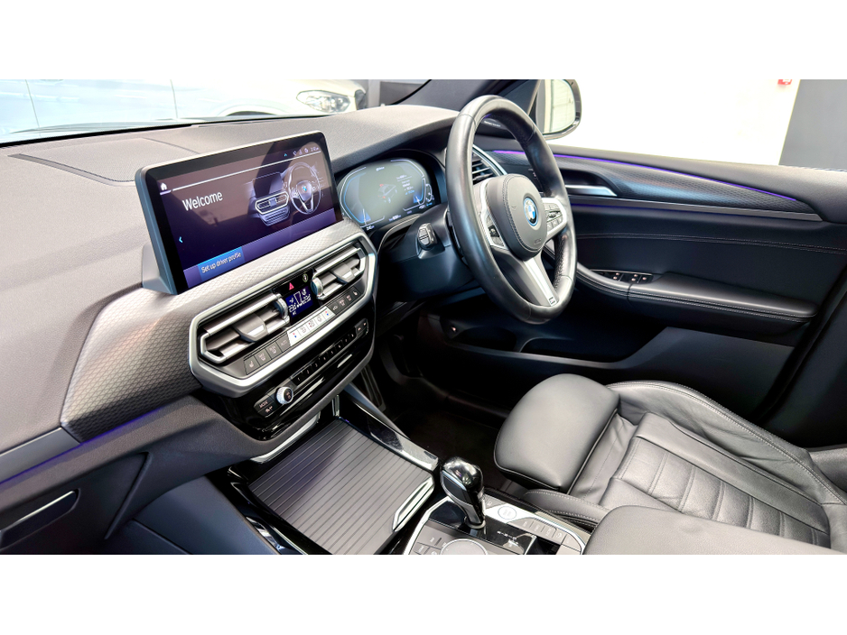 2023 BMW X3 - image 32