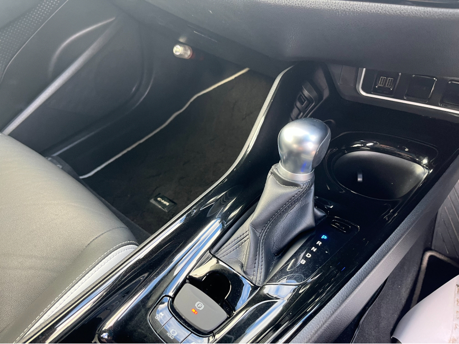 2019 Toyota C-HR - image 12