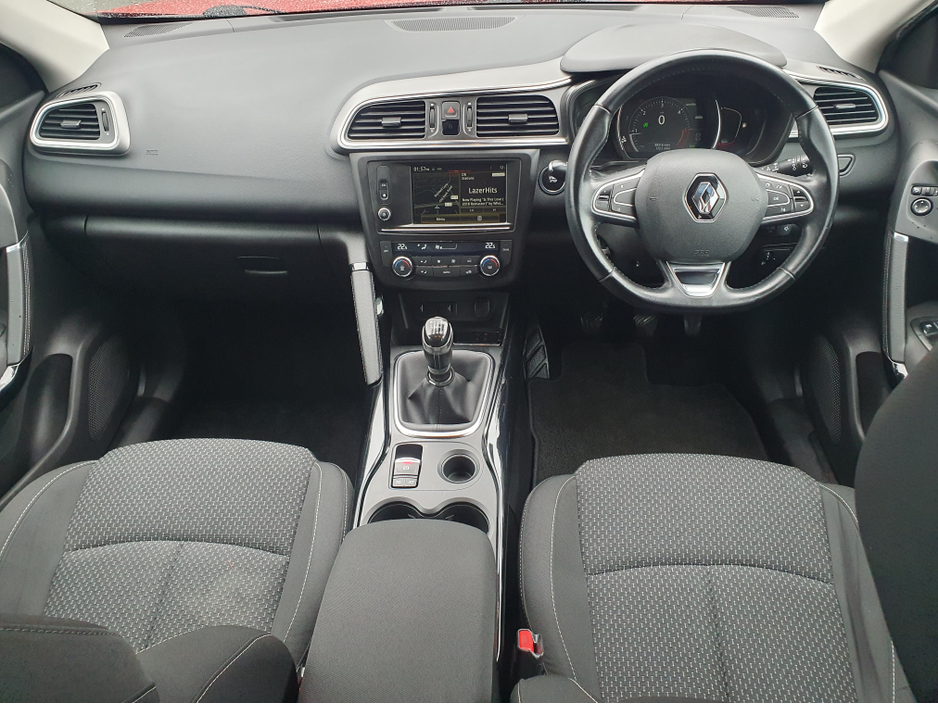 2017 Renault Kadjar DYNAMIQUE NAV 1.5 DCI 110BHP NCT 03/28 FINANCE AVAILABLE @ €49 PER WEEK TOUCH SCREEN MEDIA/ SAT NAV/ BLUETOOTH/ PARKING SENSORS/ ELECTRONIC HANDBRAKE/ HISTORY CHECKED €10,900