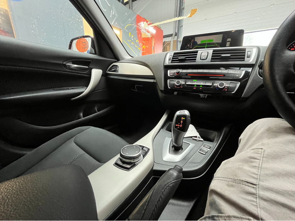 2015 BMW 1 Series - image 14