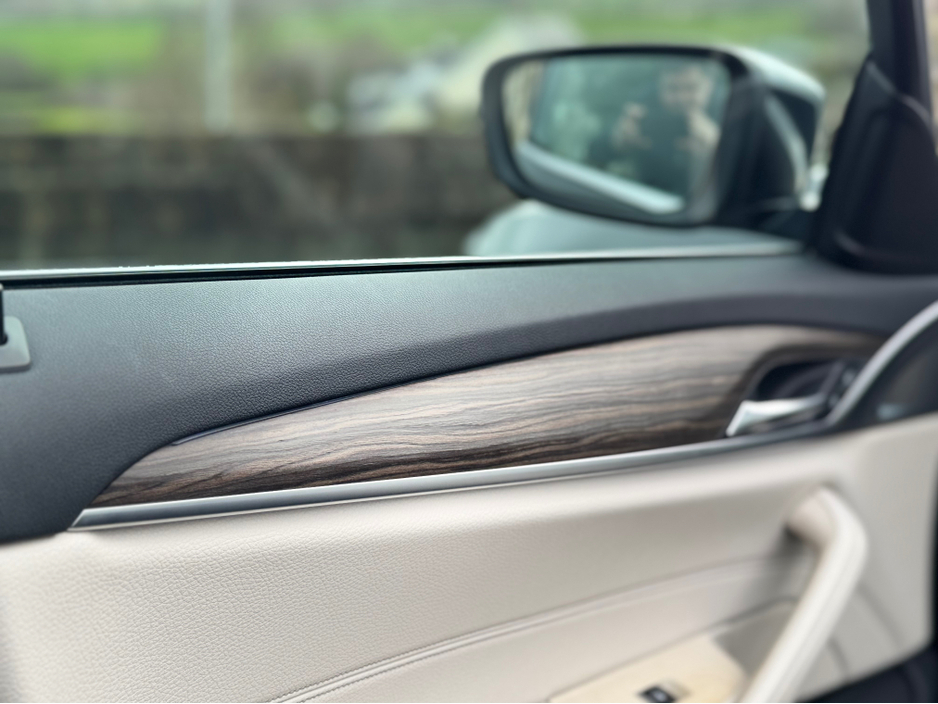 2019 BMW 5 Series 520D TOURING * PANROOF * 3D CAMERA PACK * €24,950