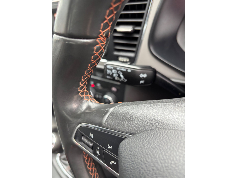 2015 SEAT Leon - image 35