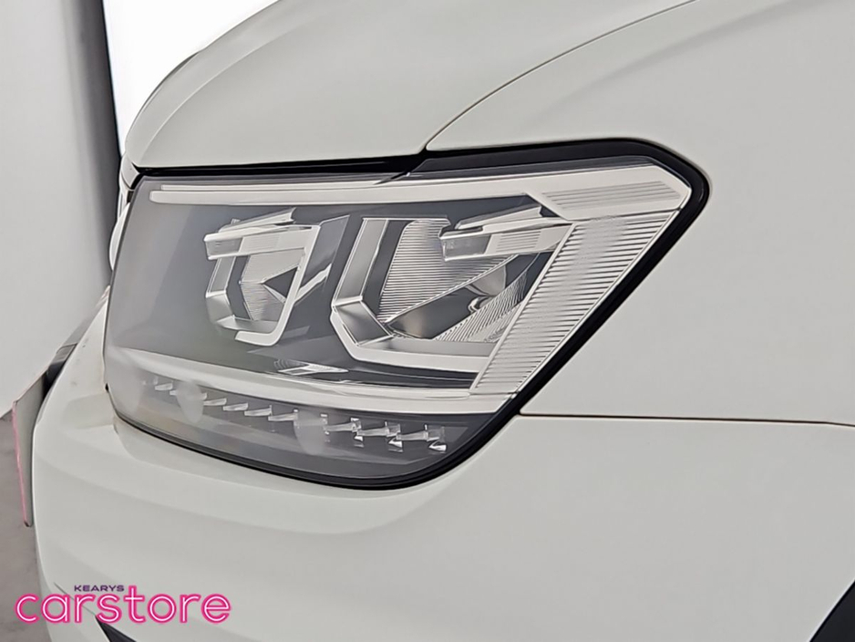 2018 Volkswagen Tiguan - image 17