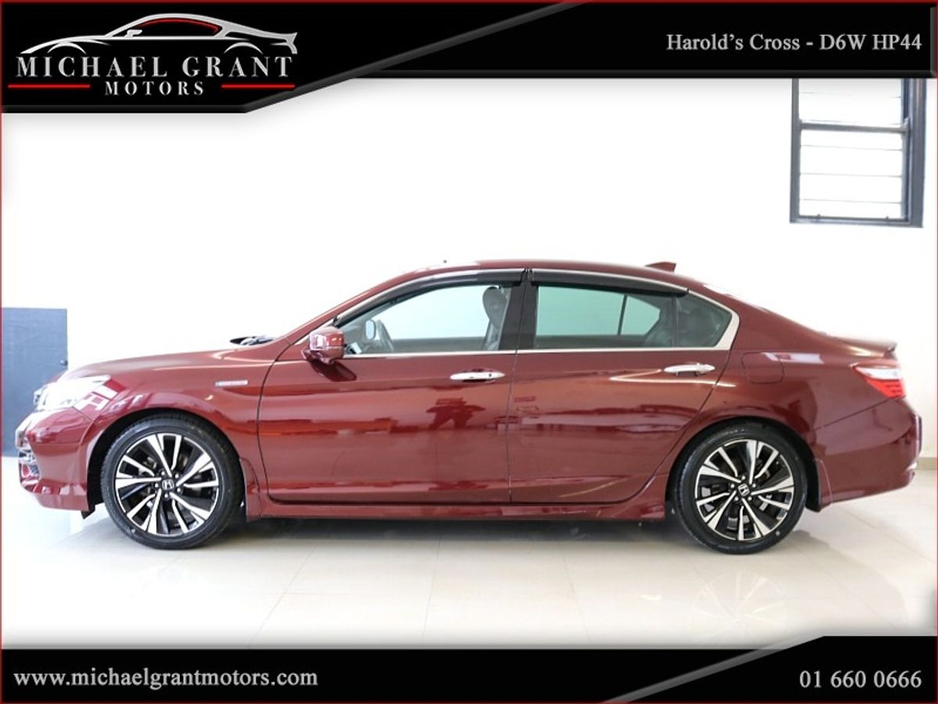 2016 Honda Accord - image 8