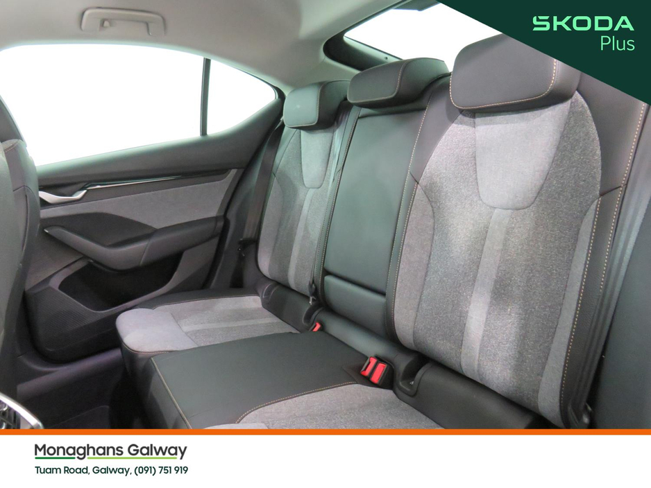 2025 Skoda Octavia - image 15