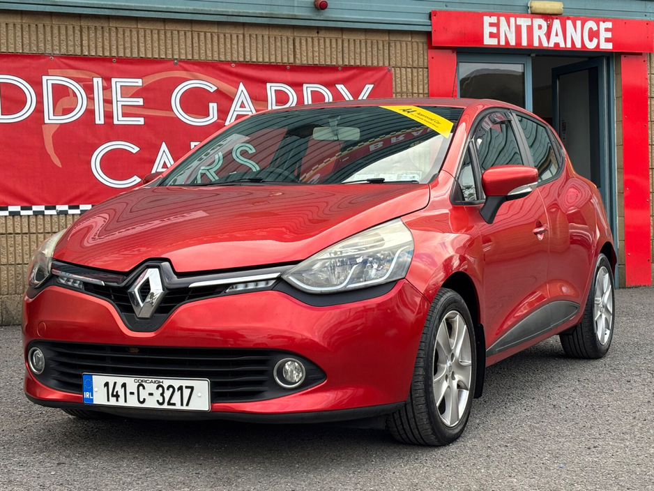 2014 Renault Clio - image 2