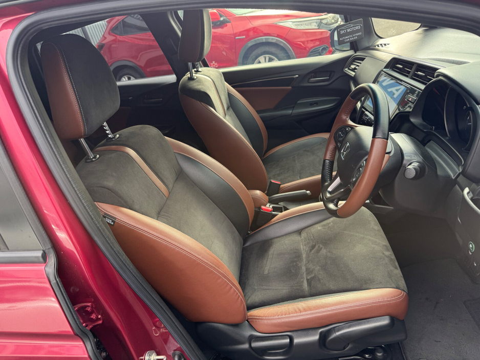 2017 Honda Jazz - image 20