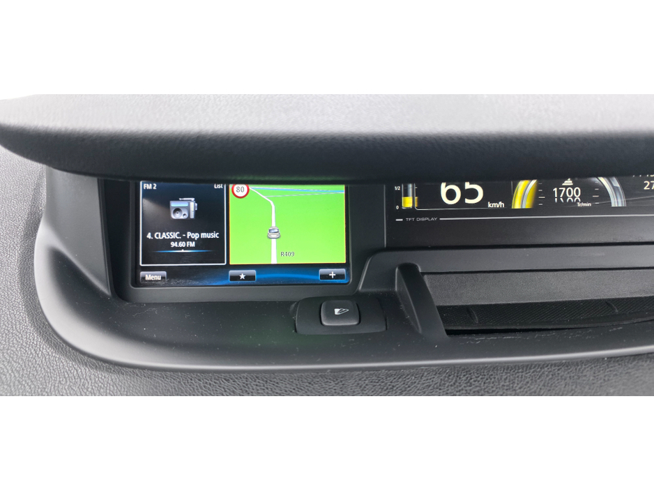 2015 Renault Grand Scenic - image 7