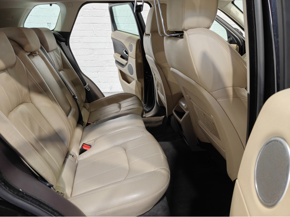 2015 Land Rover Range Rover Evoque - image 17