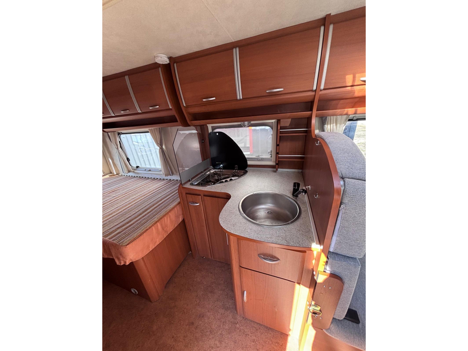 2008 Elnagh Baron 2008 ELNAGH DUKE LO-PROFILE 4 BERTH LEFT HAND DRIVE SPOTLESS THROUGHOUT